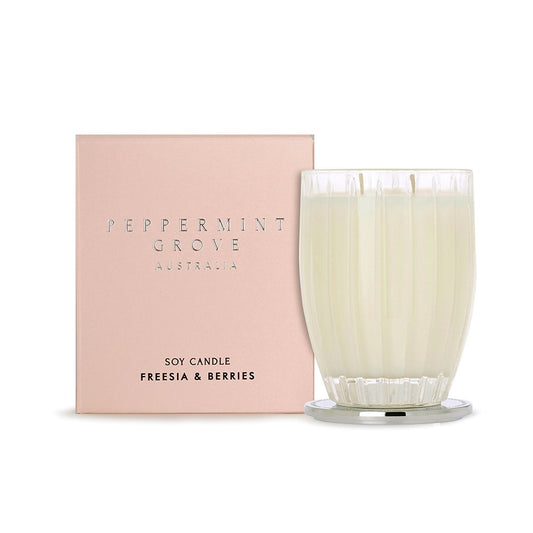 Freesia & Berries Soy Candle 370g by Peppermint Grove